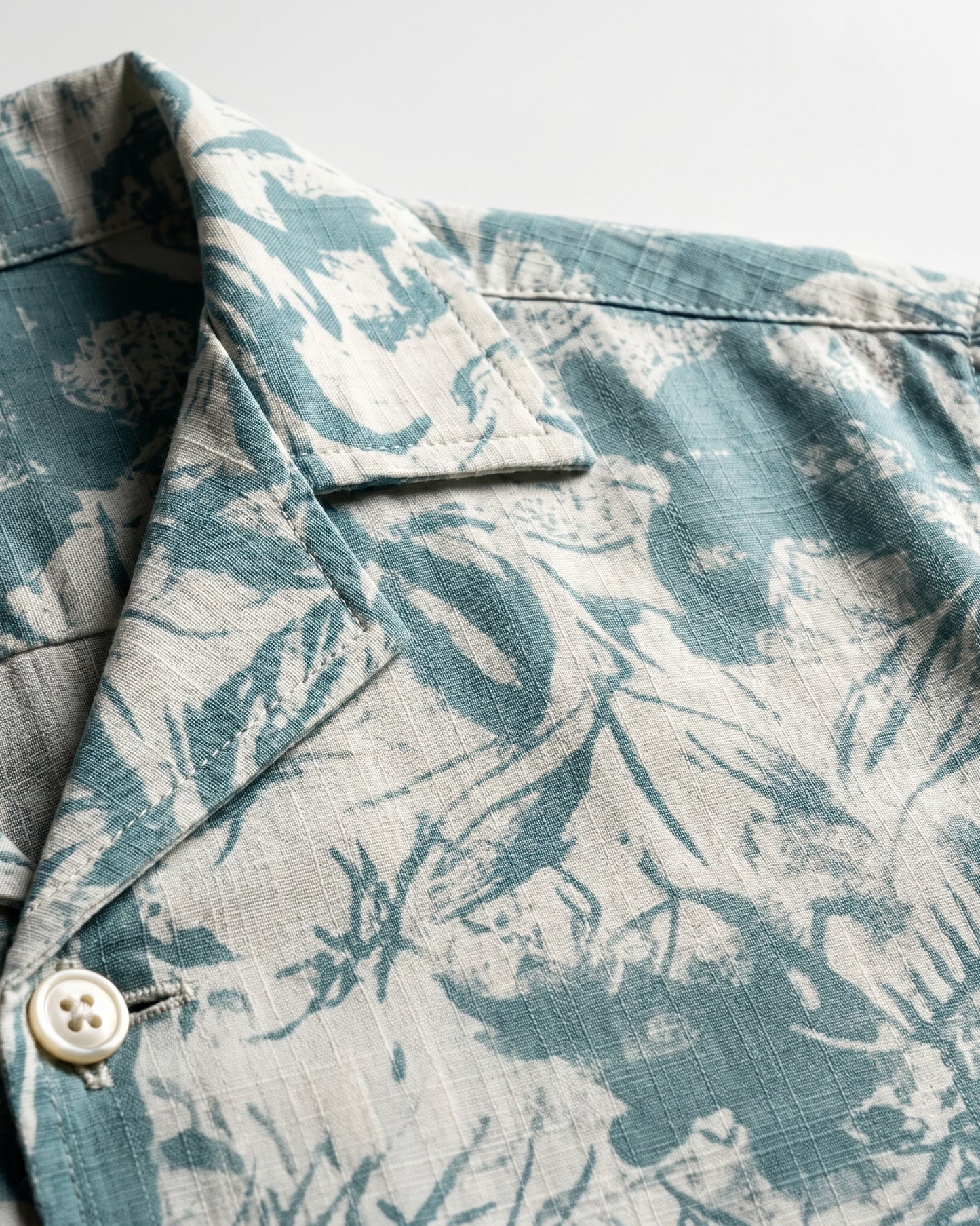 BLUE ABSTRACT STATIC DRIP SHIRT