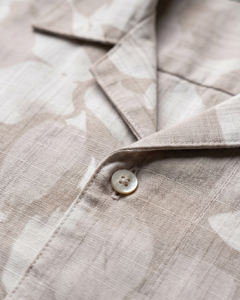 BEIGE ABSTRACT STATIC DRIP SHIRT