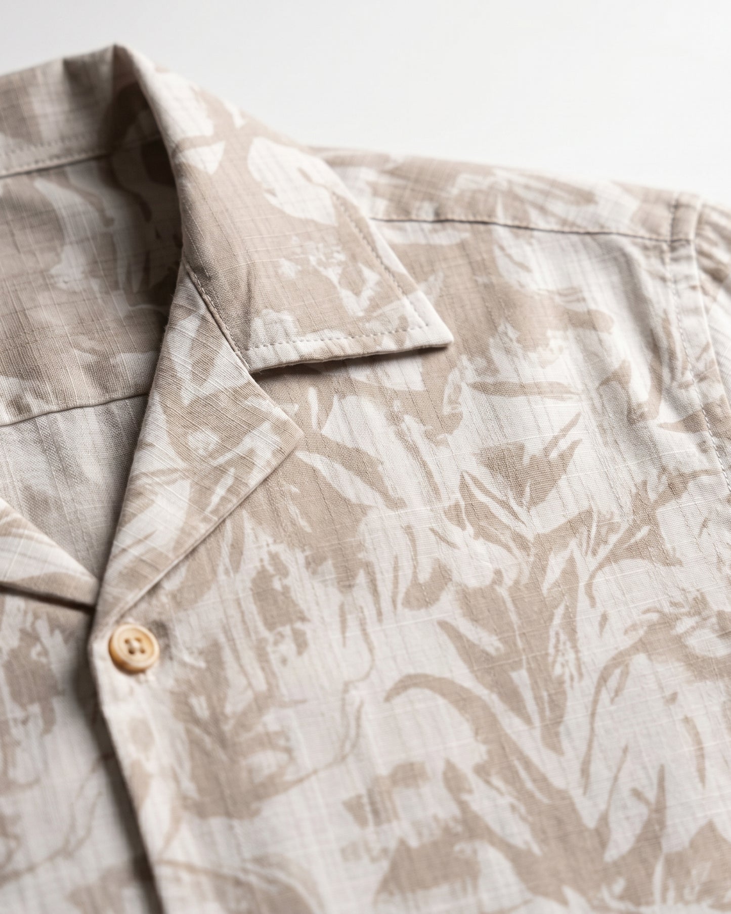 BEIGE ABSTRACT STATIC DRIP SHIRT