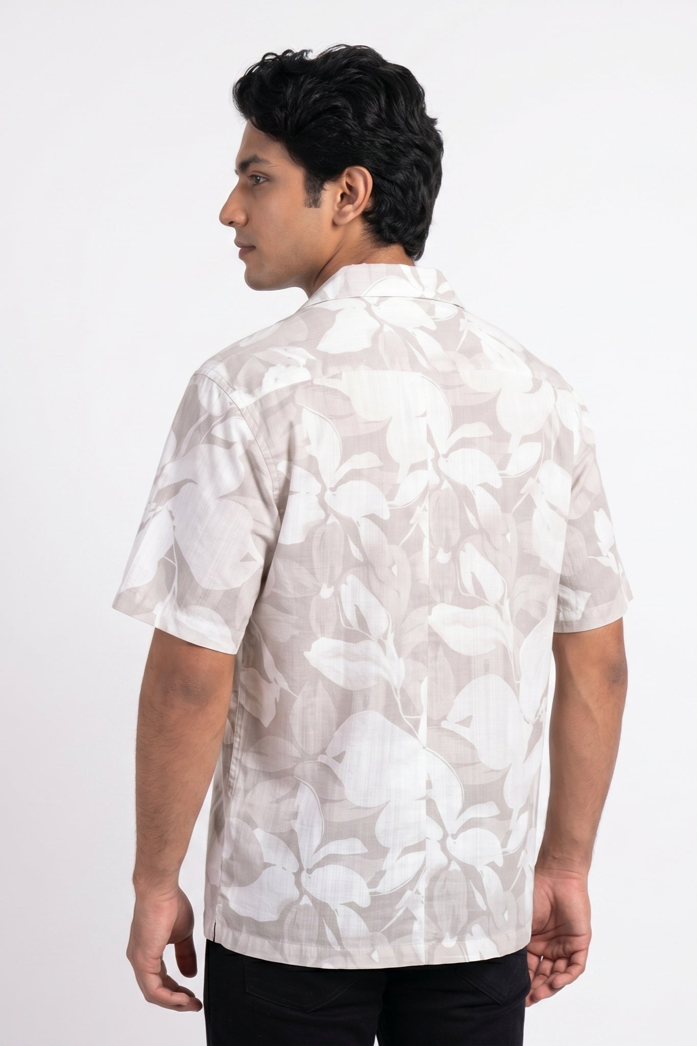 PASTEL GRAY STATIC DRIP LEAVES SHIRT